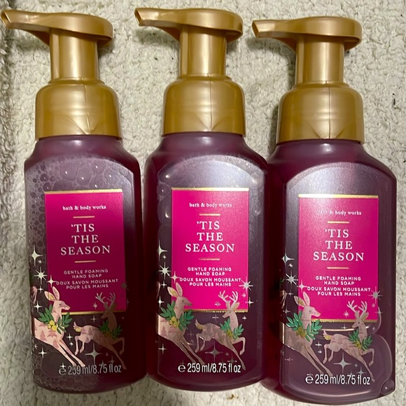 NEW- Bath & Body Works. ‘Tis The Season - Picture 1 of 4